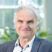 Dr. Cees Stavleu